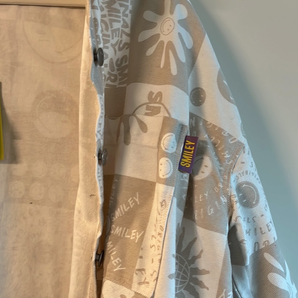 “Smiley” jacket - Picture 4 of 4